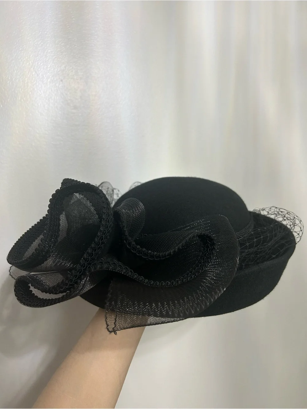 Vintage elegant round